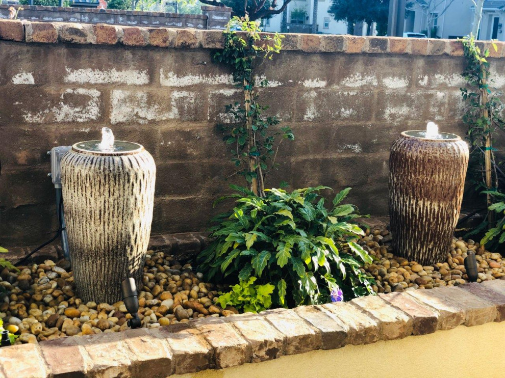 Beautiful Small Yard in Sendero - Image 6