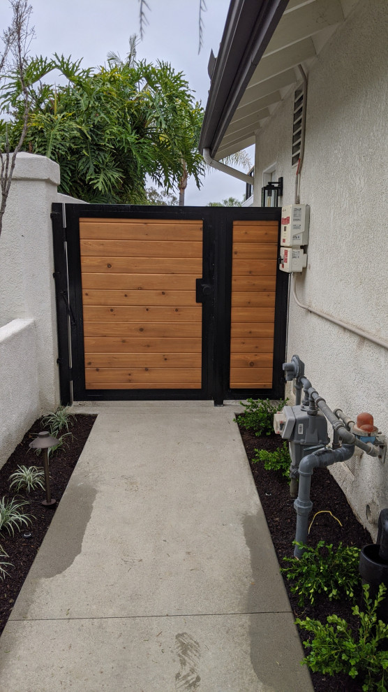 Spanish House with Modern Touch - Image 15