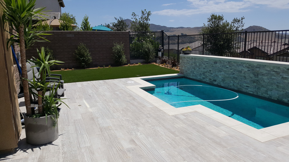 Modern Back, Traditional Front - Image 2