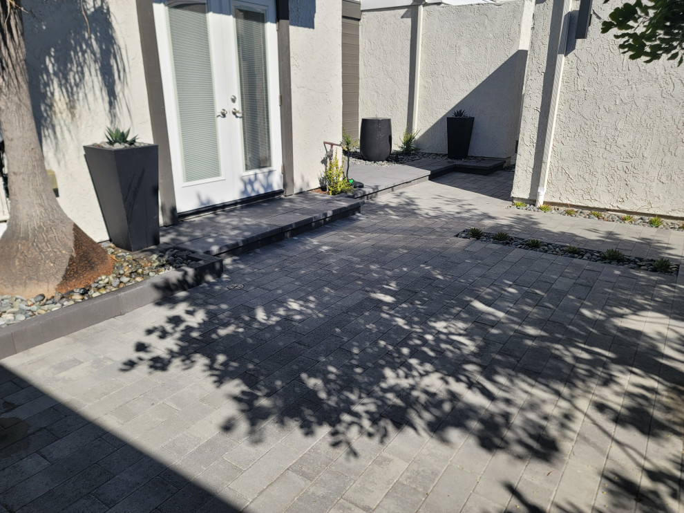 Modern Touches for this Laguna Niguel Home - Image 2