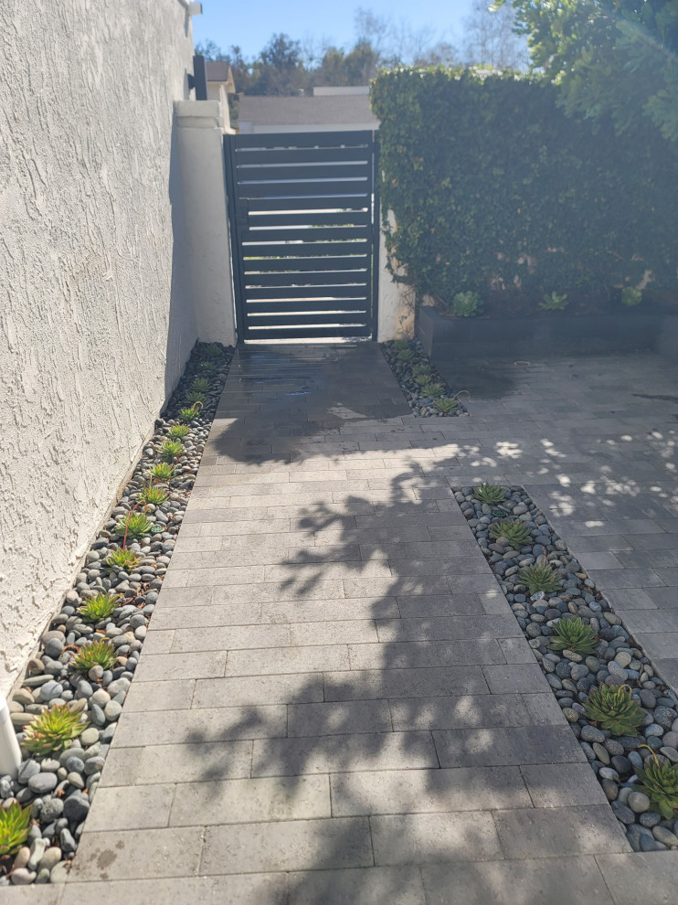 Modern Touches for this Laguna Niguel Home - Image 3